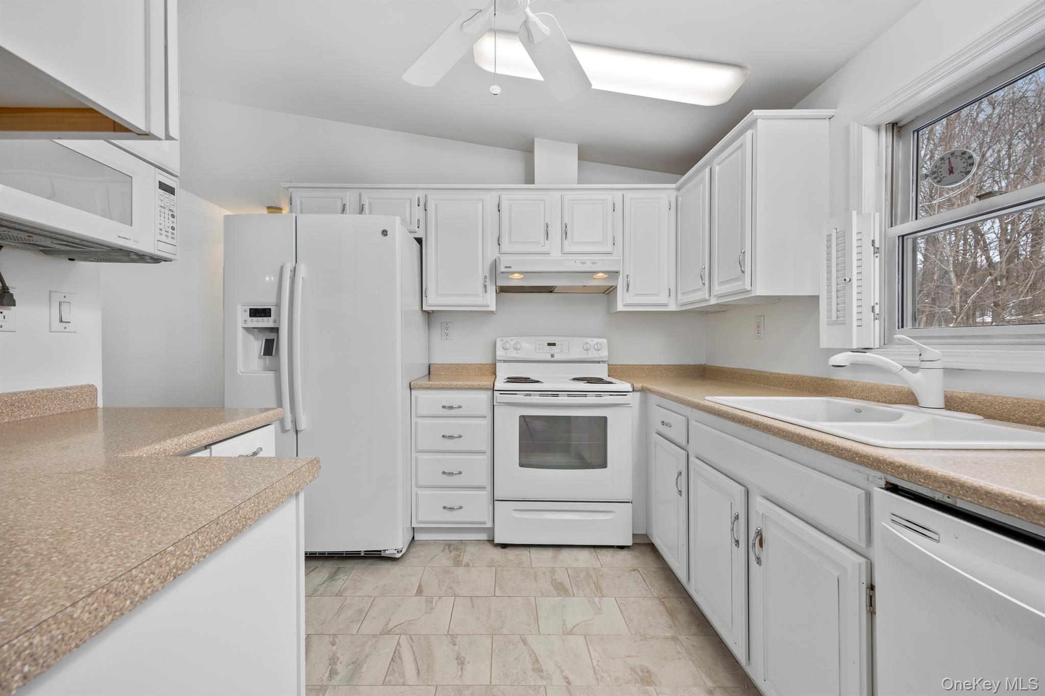 266 Layton Road Stanfordville, NY 12581 - Photo 14 of 26