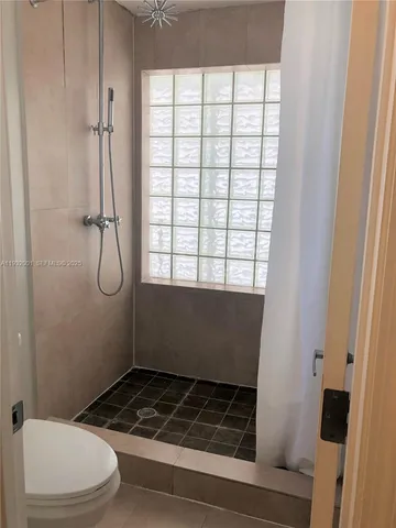 $3,500 | 1628 Northeast 4th Place, Fort Lauderdale, FL 33301