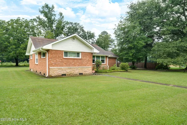 $210,000 | 503 West Bay Street, Warsaw, NC 28398