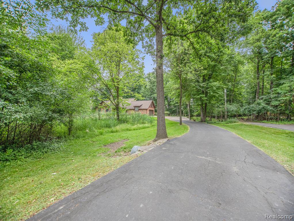 3550 Winter Creek Road Rochester Hills, MI 48307 - Photo 28 of 28
