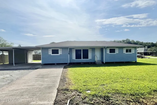 $1,400 | 1085 Anse Broussard Highway, Breaux Bridge, LA 70517