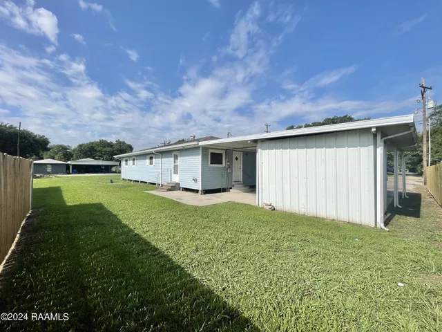 $1,400 | 1085 Anse Broussard Highway, Breaux Bridge, LA 70517