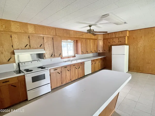 $1,400 | 1085 Anse Broussard Highway, Breaux Bridge, LA 70517