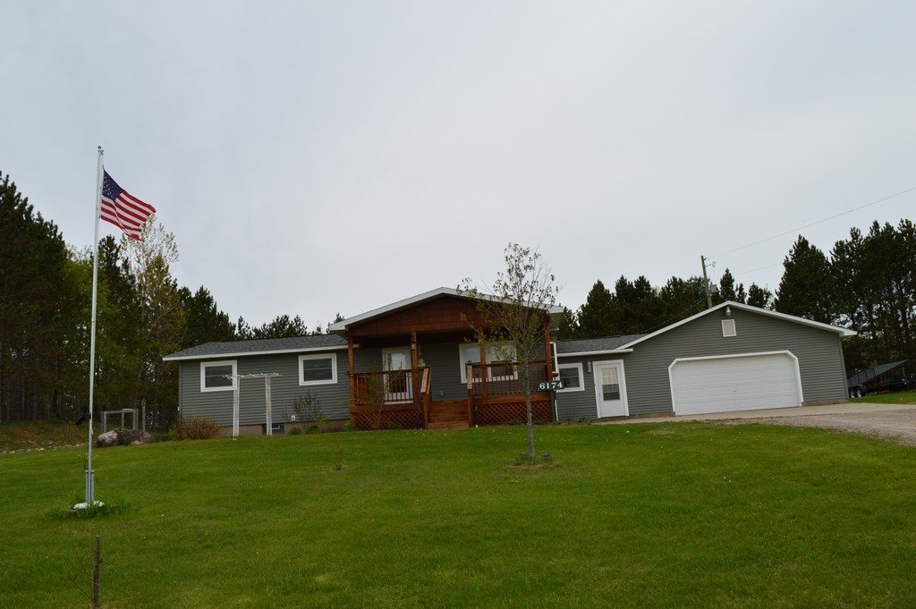 6174 Hart Road South Boardman, MI 49680 - Photo 3 of 41 1846900-2.JPG