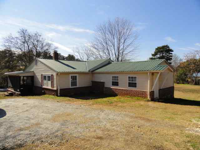 2000 Providence Church Road Anderson, SC 29626 - Photo 2 of 12 Gallery Image 2