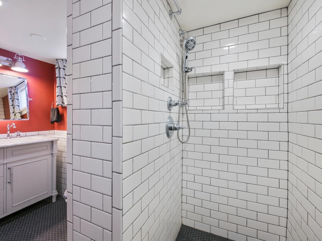 603-26 26 3/4 Road Grand Junction, CO 81506 - Photo 26 of 39 a bathroom with a shower