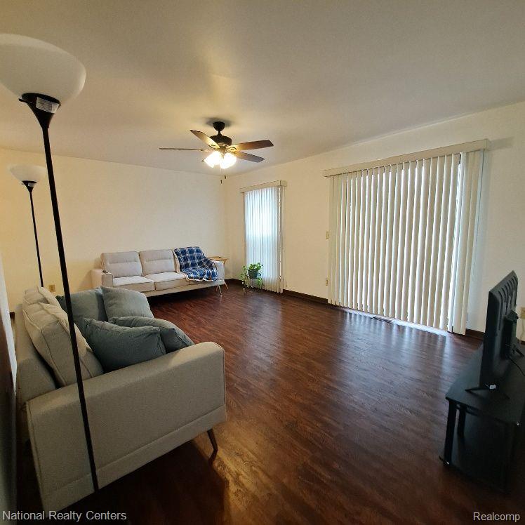 5462 Rene Drive, Unit 104 Warren, MI 48091 - Photo 8 of 29 Gallery Image 8