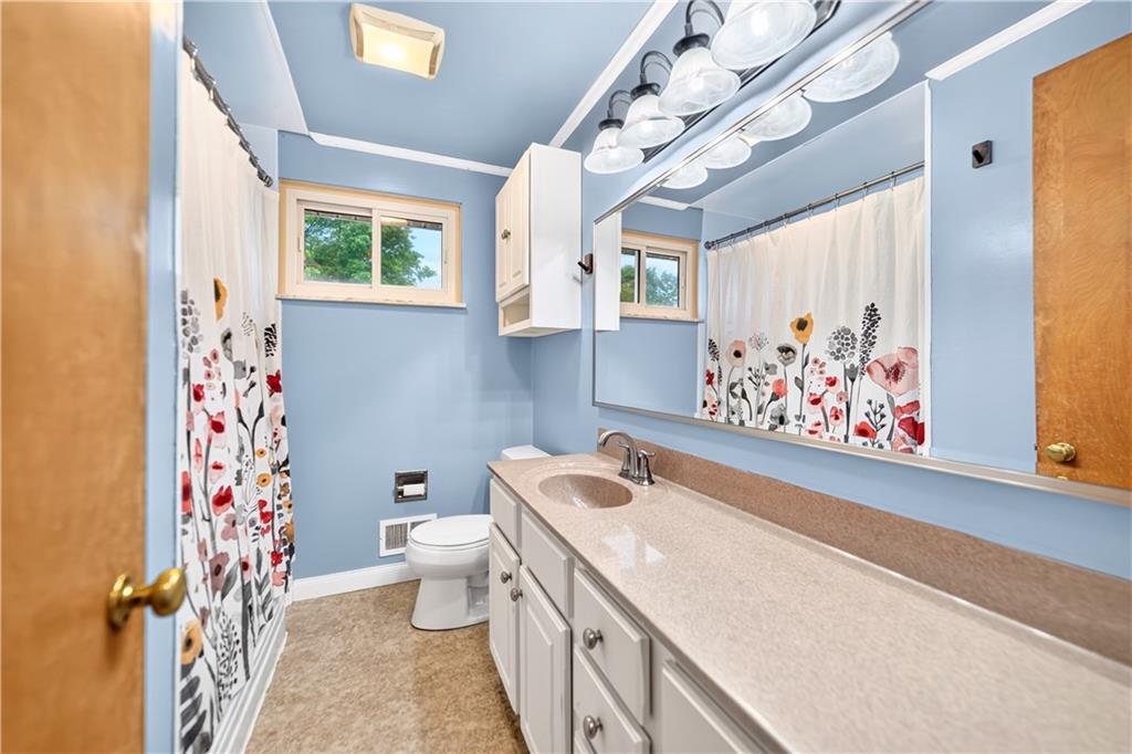 12 Corbett Avenue Irwin, PA 15642 - Photo 19 of 28