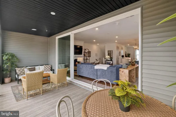 $702,999 | 14963 Deco Circle, Chantilly, VA 20151