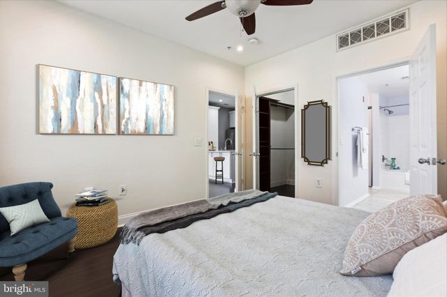 $315,000 | 11750 Old Georgetown Road, Unit 2420, Rockville, MD 20852