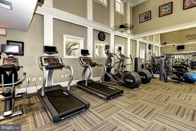 $315,000 | 11750 Old Georgetown Road, Unit 2420, Rockville, MD 20852