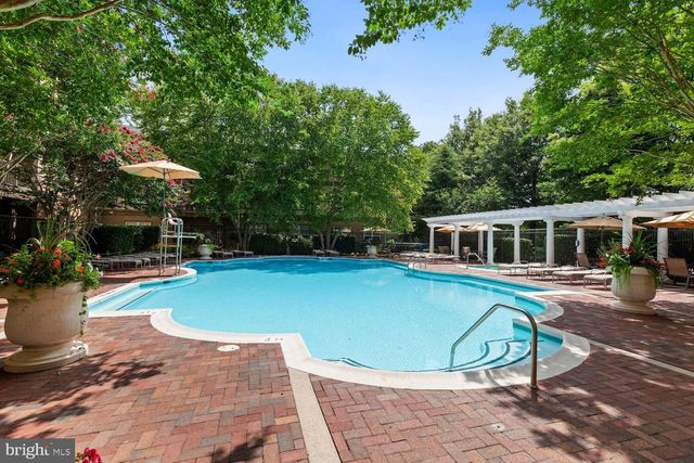 $315,000 | 11750 Old Georgetown Road, Unit 2420, Rockville, MD 20852