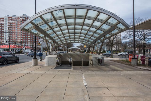 $315,000 | 11750 Old Georgetown Road, Unit 2420, Rockville, MD 20852