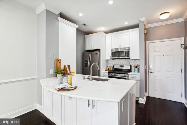 $315,000 | 11750 Old Georgetown Road, Unit 2420, Rockville, MD 20852