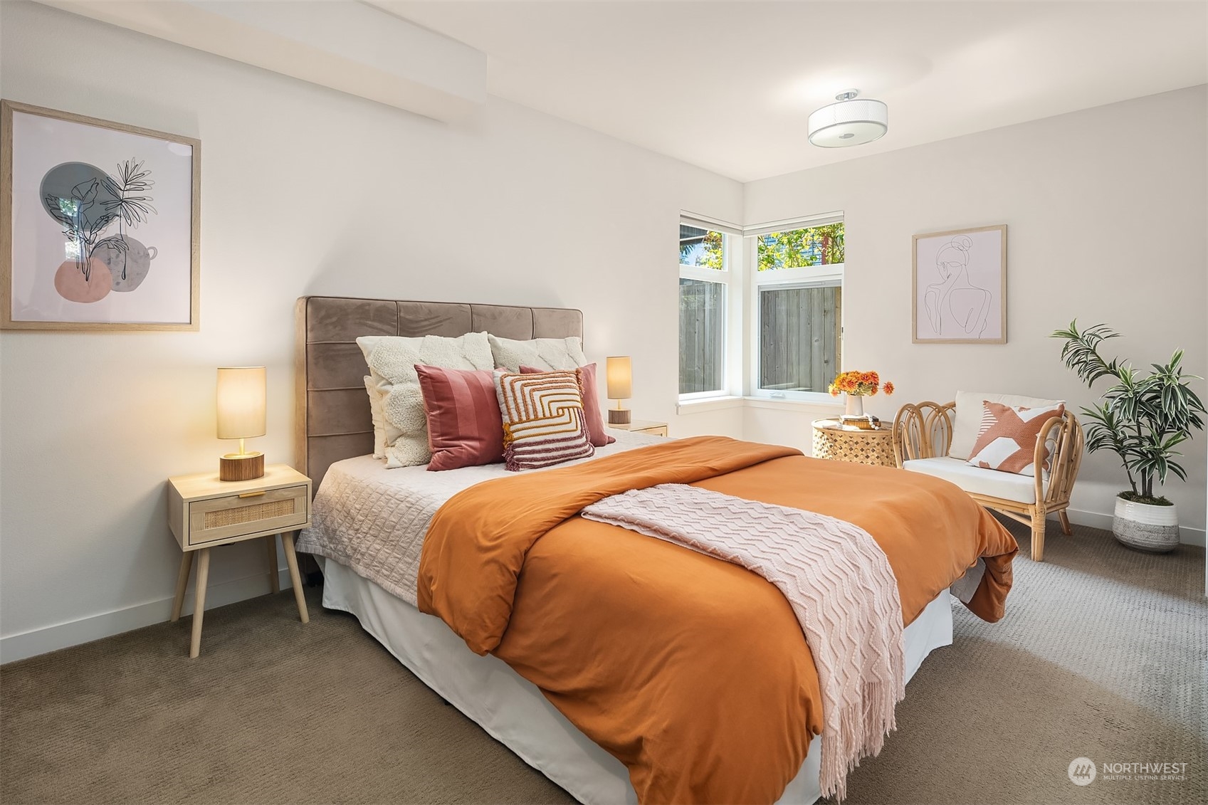 417 North 50th Street Seattle, WA 98103 - Photo 24 of 30 a bedroom with bed and a window