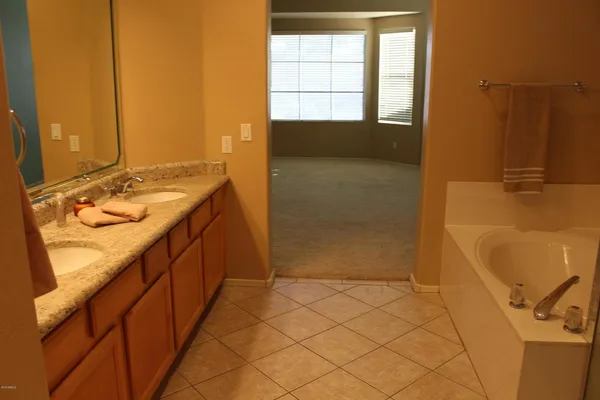 $2,750 | 875 West Aloe Place, Chandler, AZ 85248