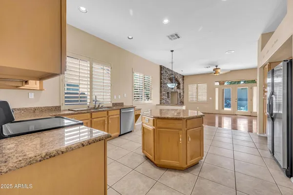 $2,750 | 875 West Aloe Place, Chandler, AZ 85248