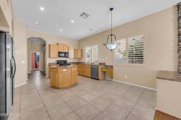 $2,750 | 875 West Aloe Place, Chandler, AZ 85248