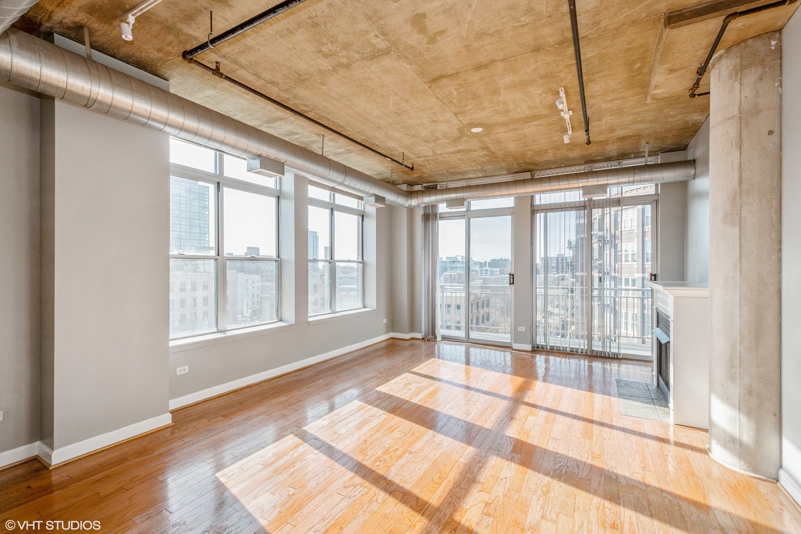 111 South Morgan Street, Unit 714 Chicago, IL 60607 - Photo 2 of 11