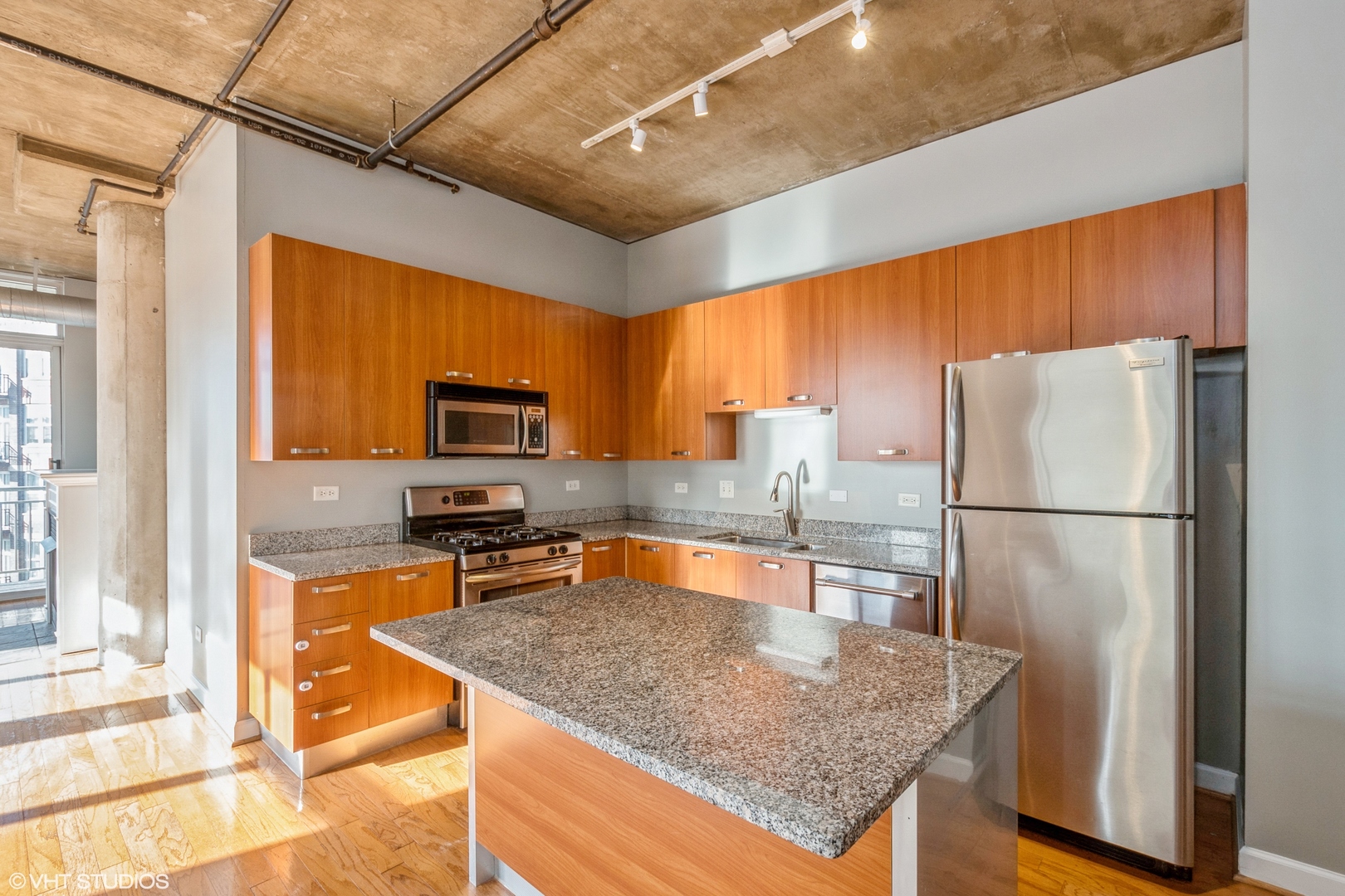 111 South Morgan Street, Unit 714 Chicago, IL 60607 - Photo 6 of 11