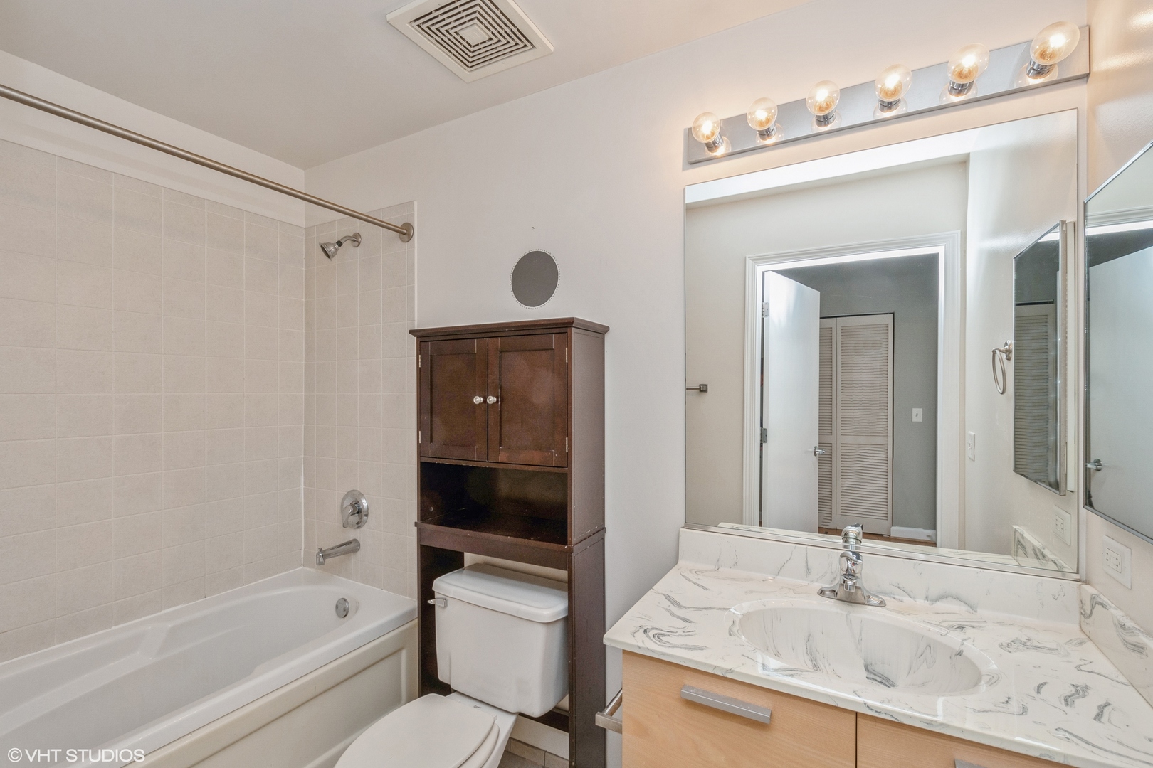 111 South Morgan Street, Unit 714 Chicago, IL 60607 - Photo 10 of 11