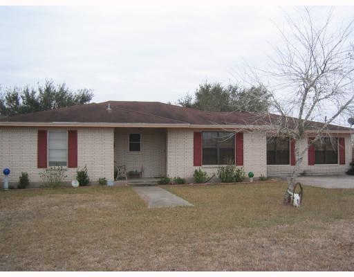 11350 Highway 359 Sandia, TX 78383 - Photo 1 of 10 a front view of house with yard and trees around