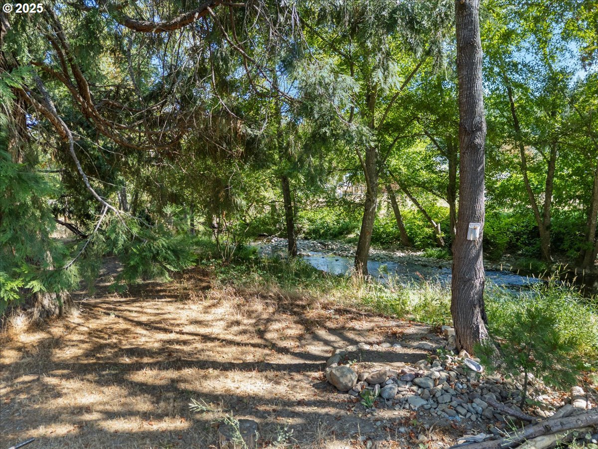 149 Beaver Lane Canyonville, OR 97417 - Photo 21 of 23