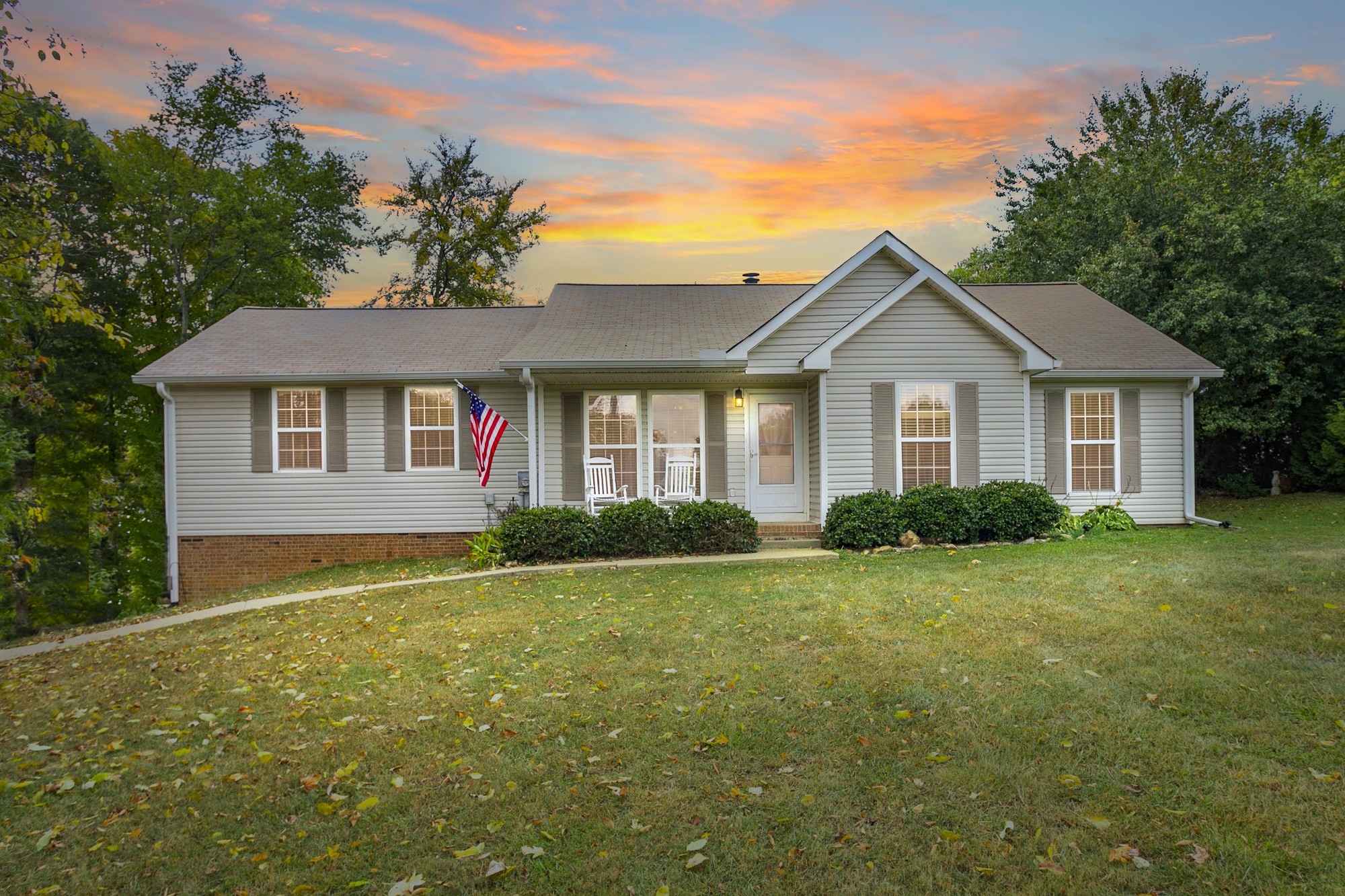 1216 Chapmansboro Road Chapmansboro, TN 37035 - Photo 1 of 40 Gallery Image 1