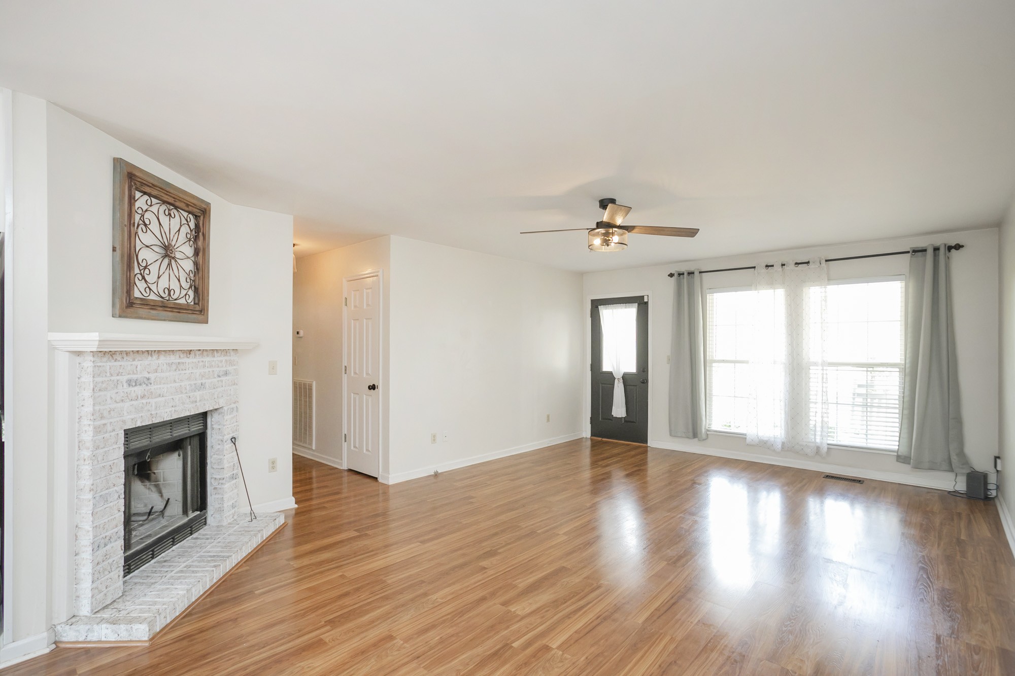 1216 Chapmansboro Road Chapmansboro, TN 37035 - Photo 11 of 40 Gallery Image 11