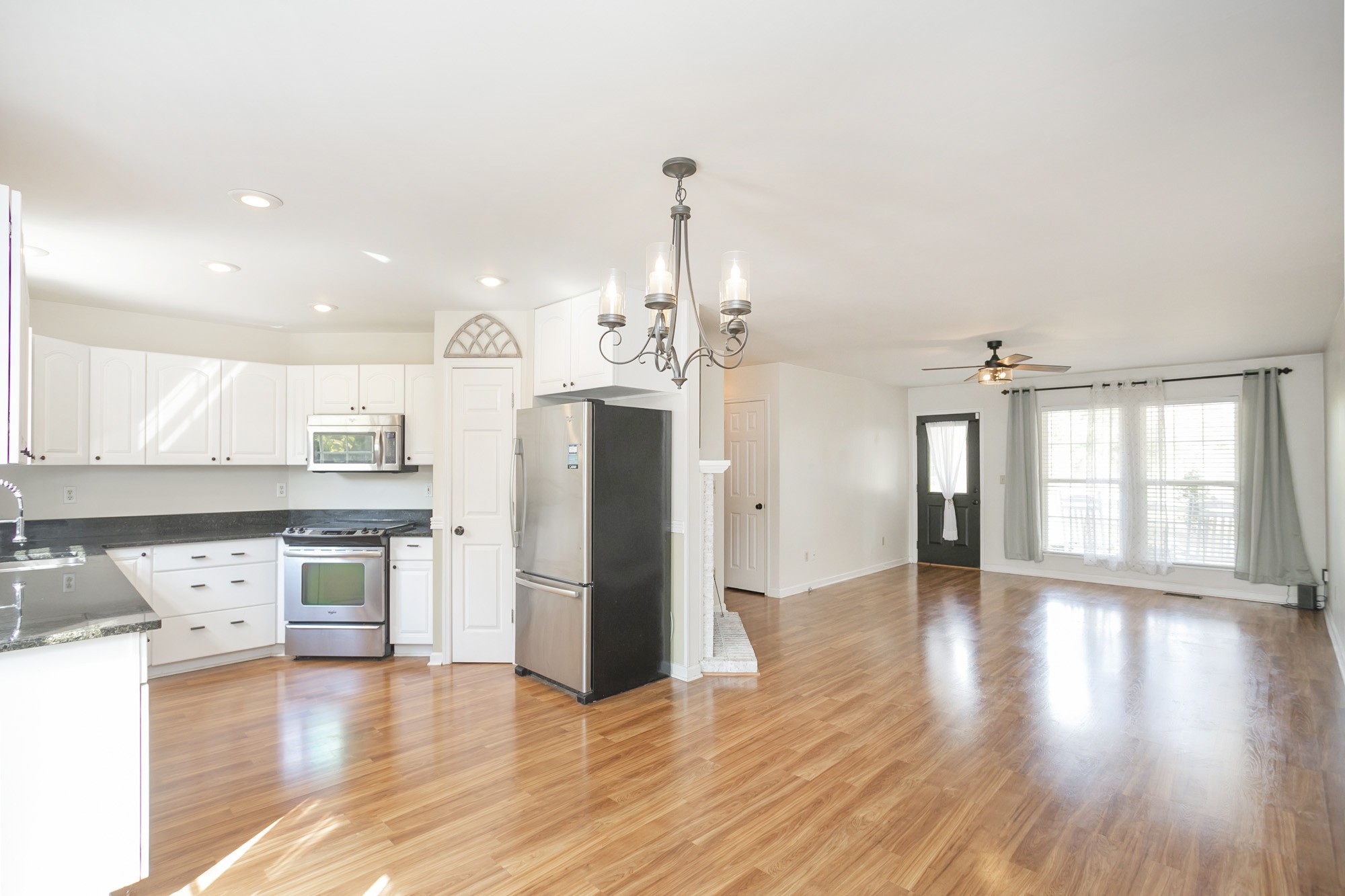 1216 Chapmansboro Road Chapmansboro, TN 37035 - Photo 12 of 40 Gallery Image 12