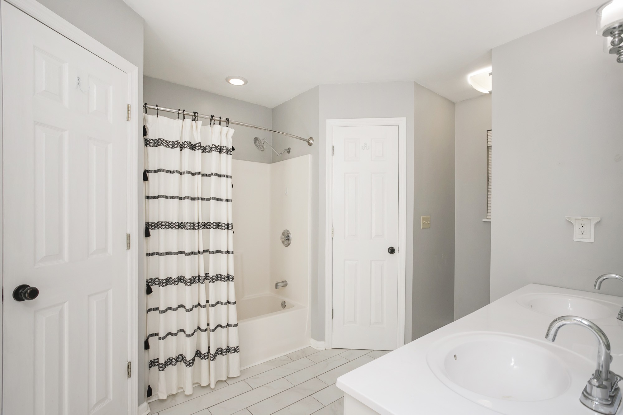 1216 Chapmansboro Road Chapmansboro, TN 37035 - Photo 22 of 40 Gallery Image 22