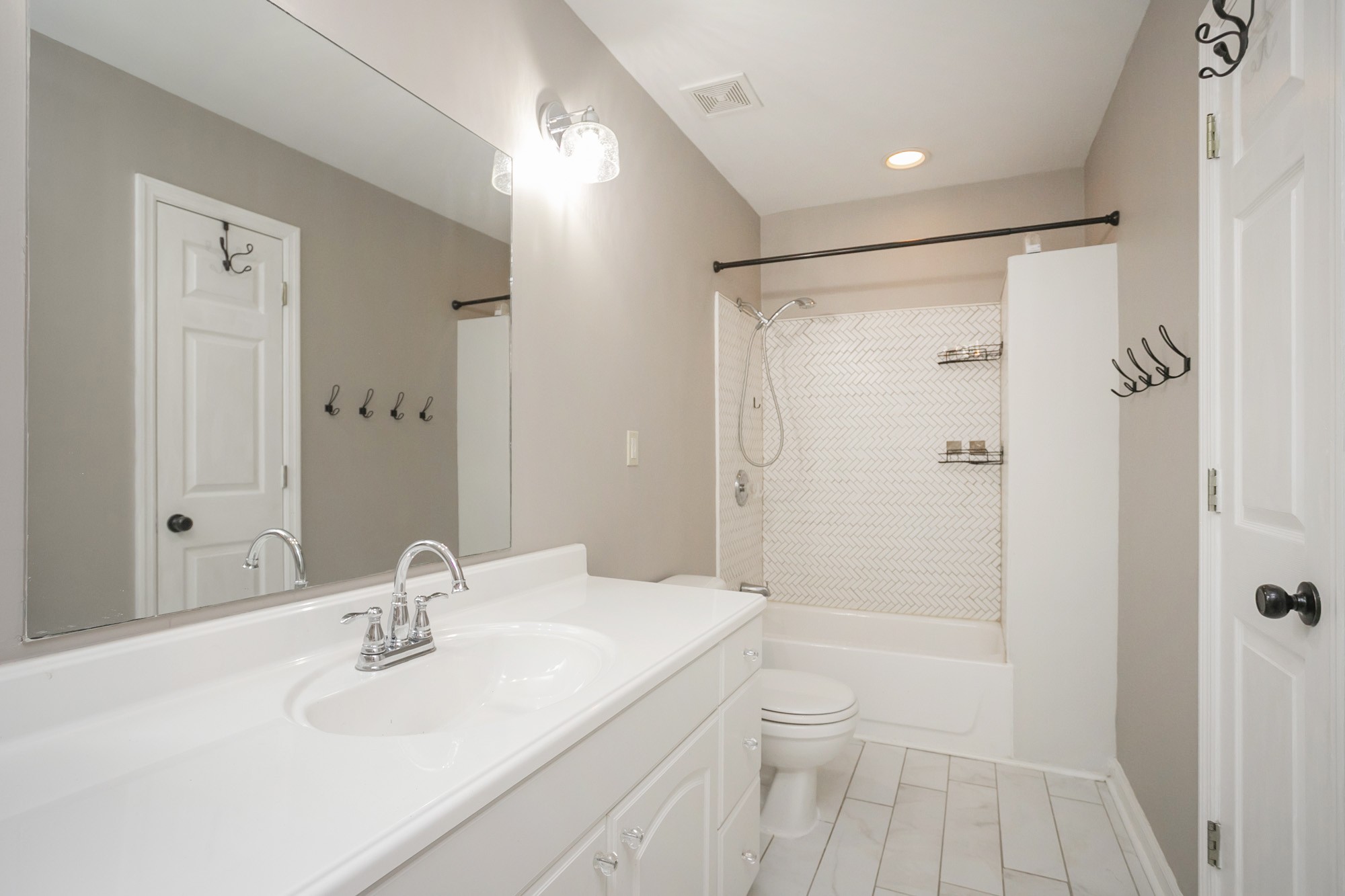 1216 Chapmansboro Road Chapmansboro, TN 37035 - Photo 26 of 40 Gallery Image 26