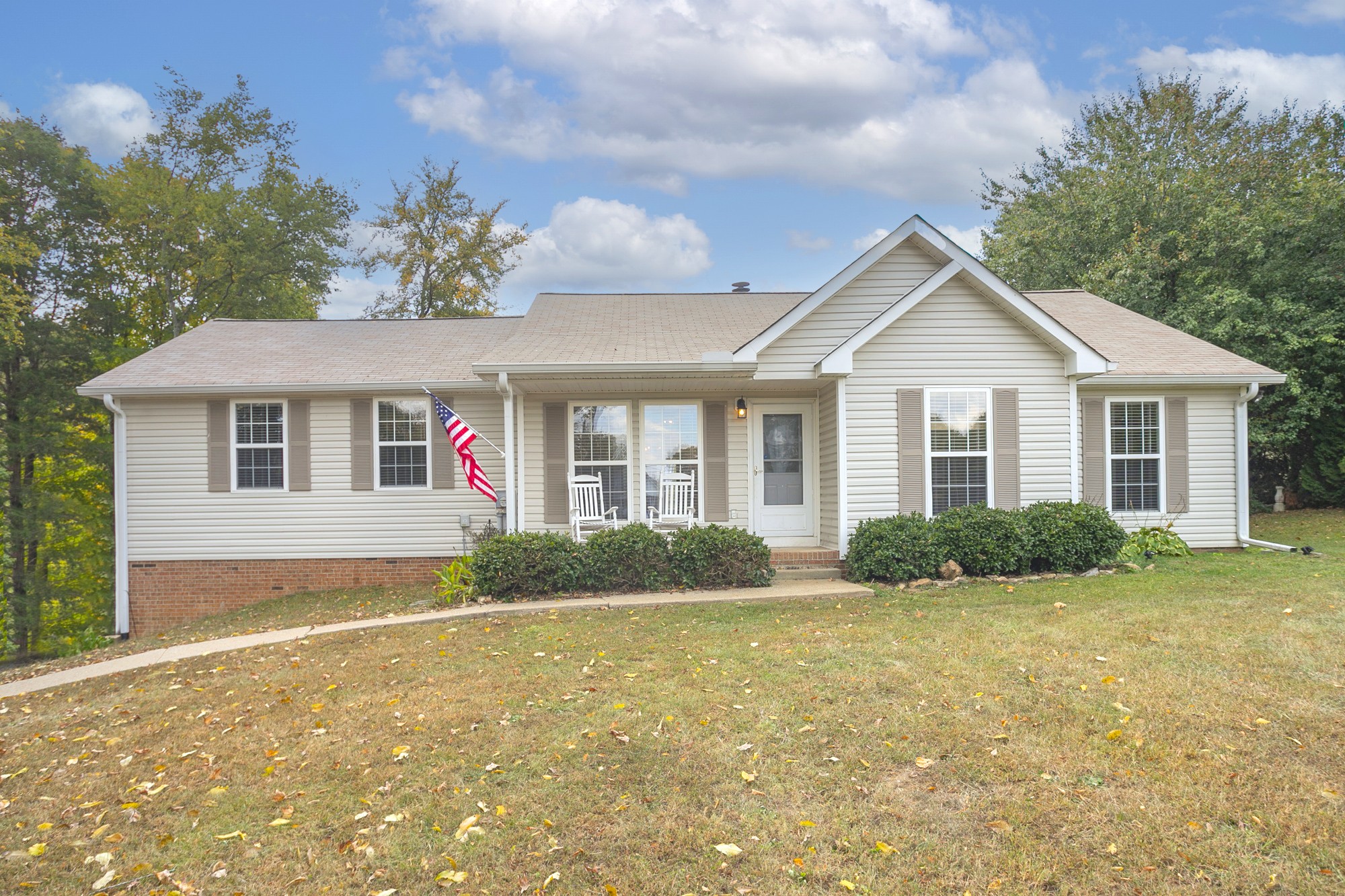 1216 Chapmansboro Road Chapmansboro, TN 37035 - Photo 3 of 40 Gallery Image 3