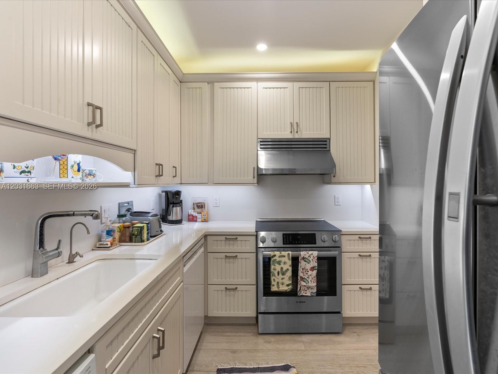 2160 Ibis Isle Road, Unit 3 Palm Beach, FL 33480 - Photo 9 of 51