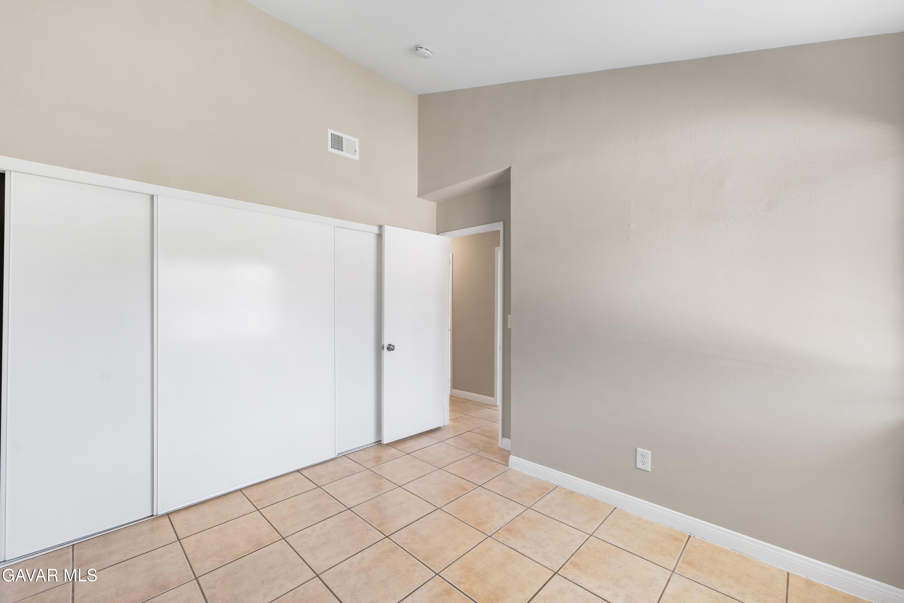 39056 Dianron Road Palmdale, CA 93551 - Photo 24 of 35 a view of an empty room