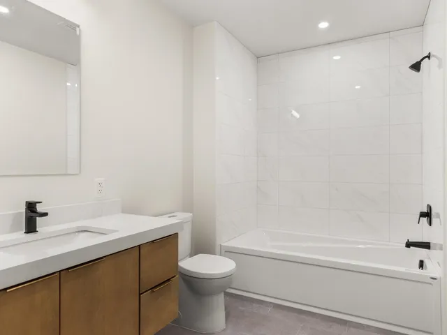 $825,000 | 125 Cambrian Way, Unit 620, Burlington, VT 05401