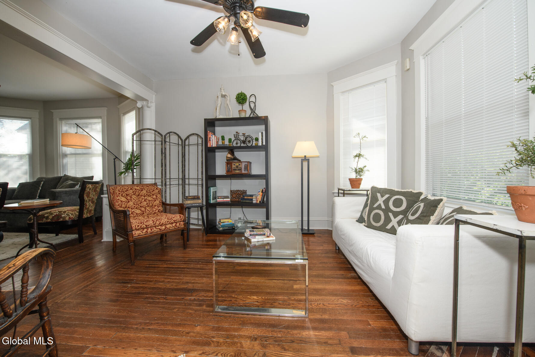 1146 Glenwood Boulevard Schenectady, NY 12308 - Photo 6 of 17 DSC_9100