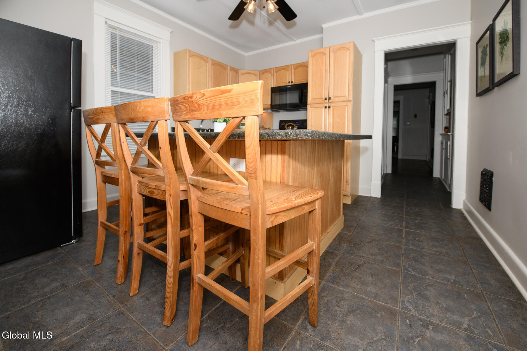 1146 Glenwood Boulevard Schenectady, NY 12308 - Photo 9 of 17 DSC_9225