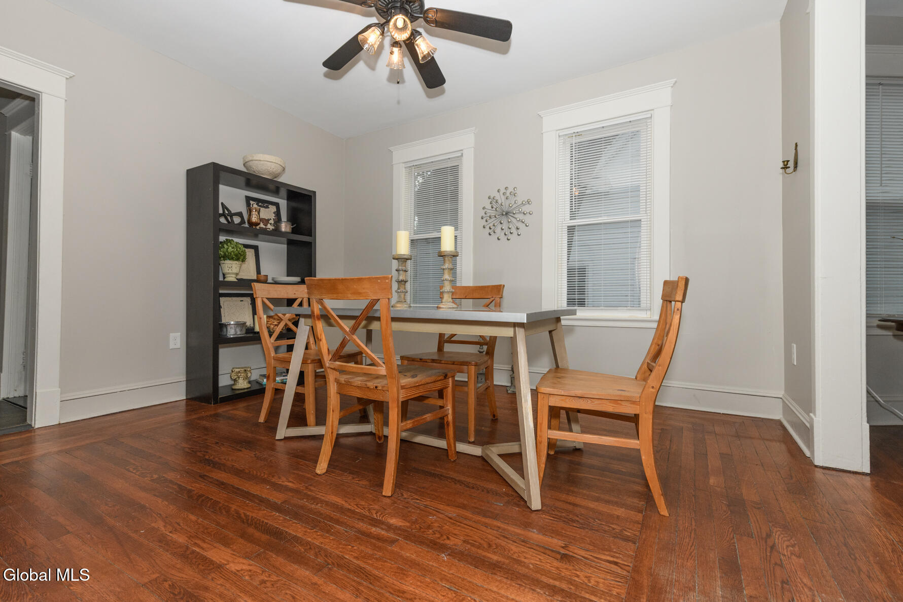 1146 Glenwood Boulevard Schenectady, NY 12308 - Photo 10 of 17 DSC_9156