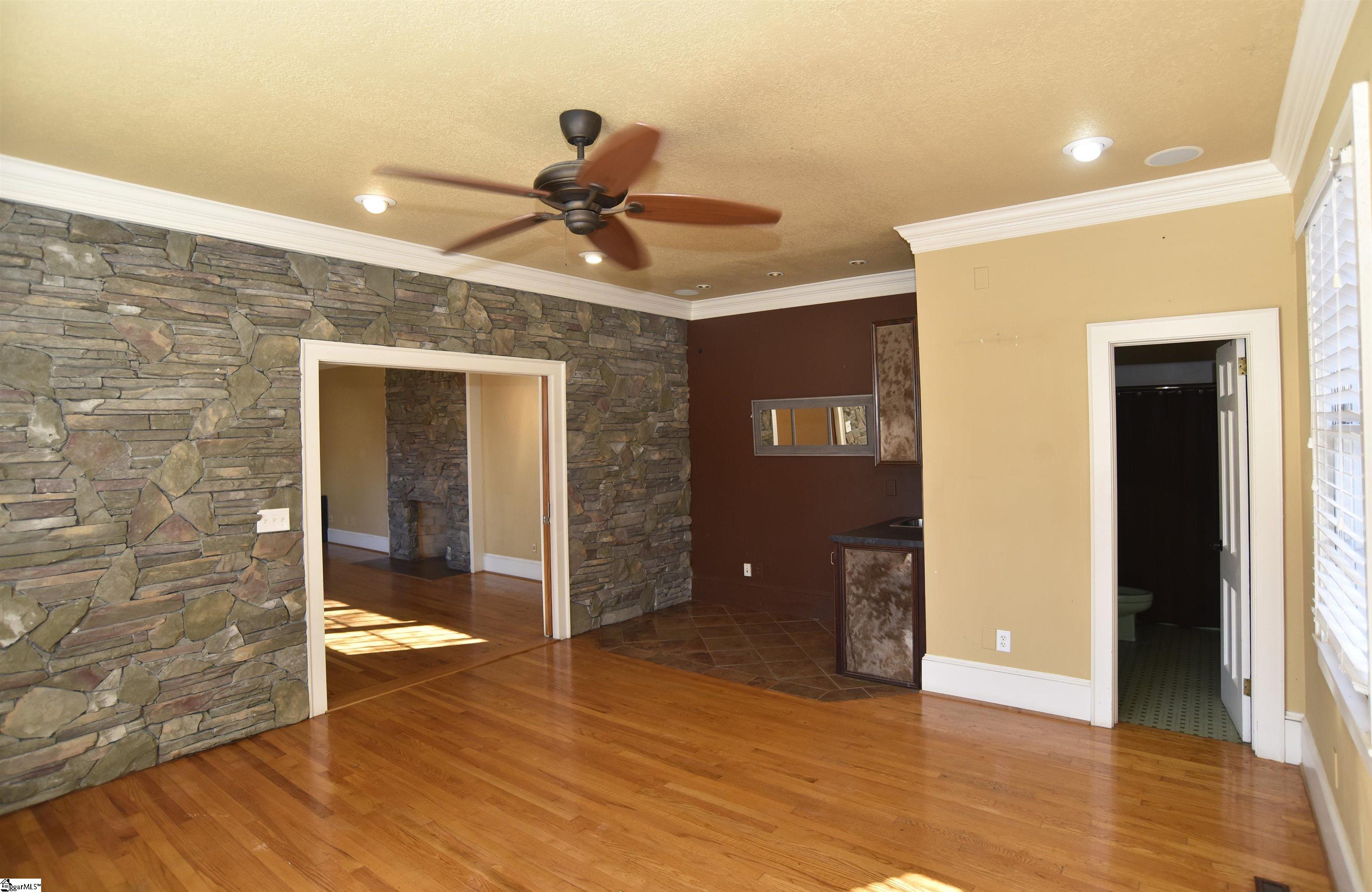 308 West Poinsett Street Greer, SC 29650 - Photo 10 of 26