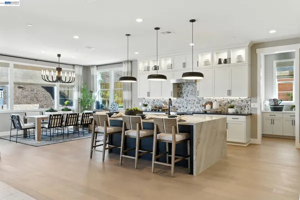 $3,124,406 | 1652 Savanna Court, Dublin, CA 94568