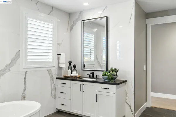 $3,124,406 | 1652 Savanna Court, Dublin, CA 94568