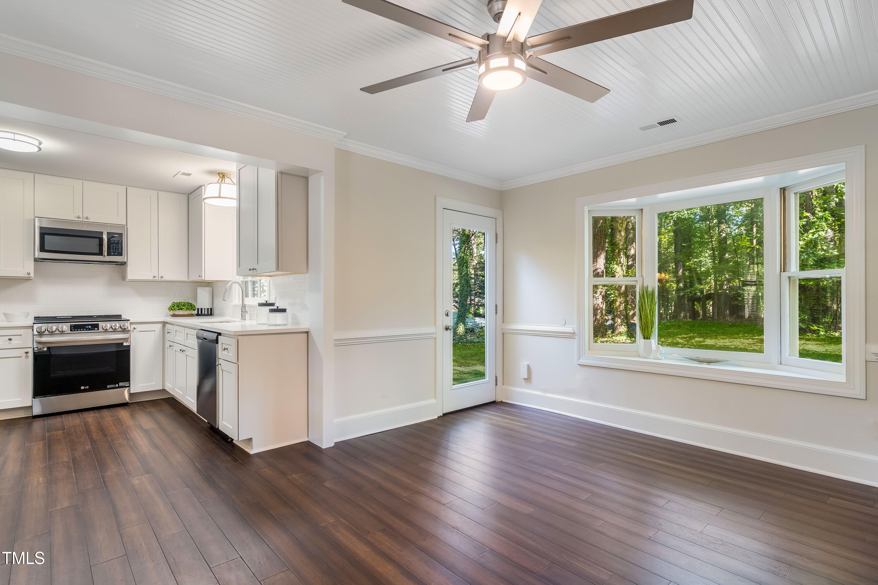 4901 Old Elizabeth Road Raleigh, NC 27616 - Photo 11 of 33 Dining Room / Kitchen