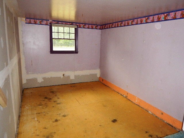 173 Farrell Road Saranac, NY 12981 - Photo 6 of 11 Gallery Image 6