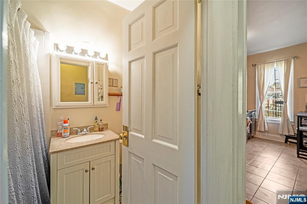 160 2nd Street, Unit 4 Hoboken, NJ 07030 - Photo 13 of 18