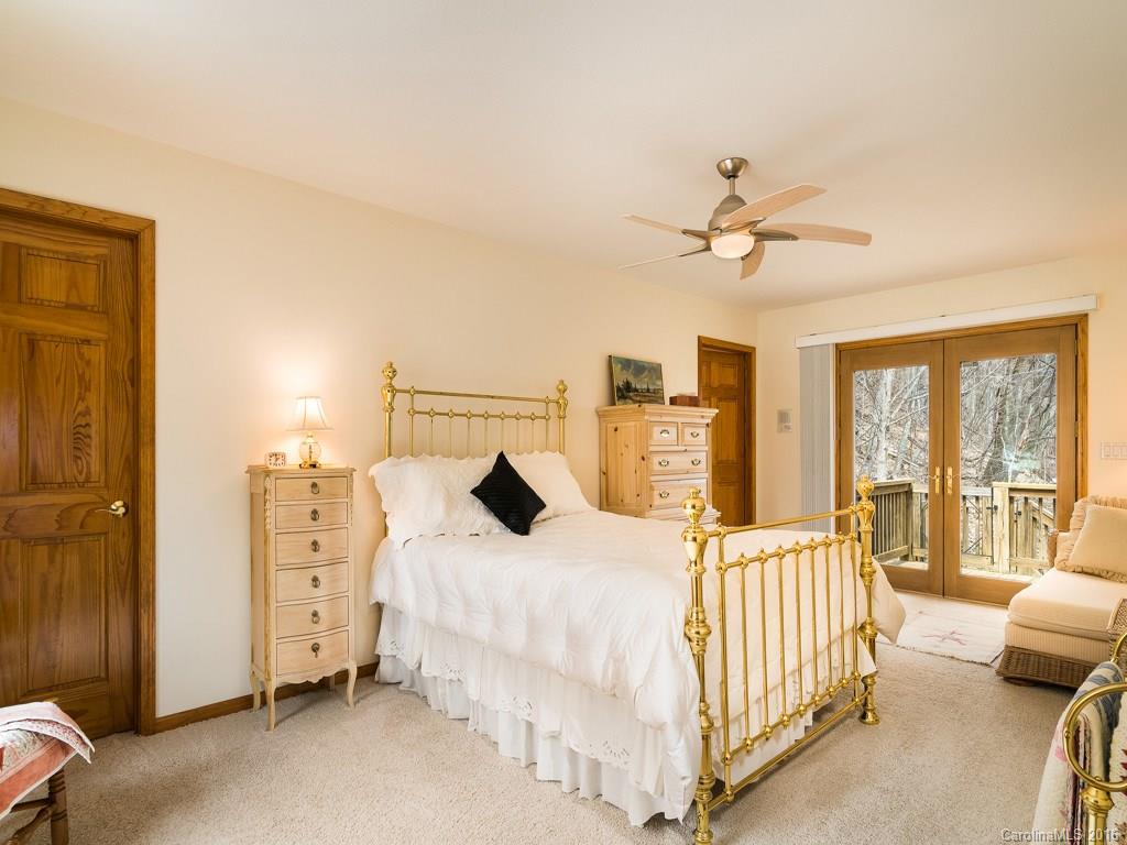 224 Divit Road Waynesville, NC 28785 - Photo 13 of 24 Gallery Image 13