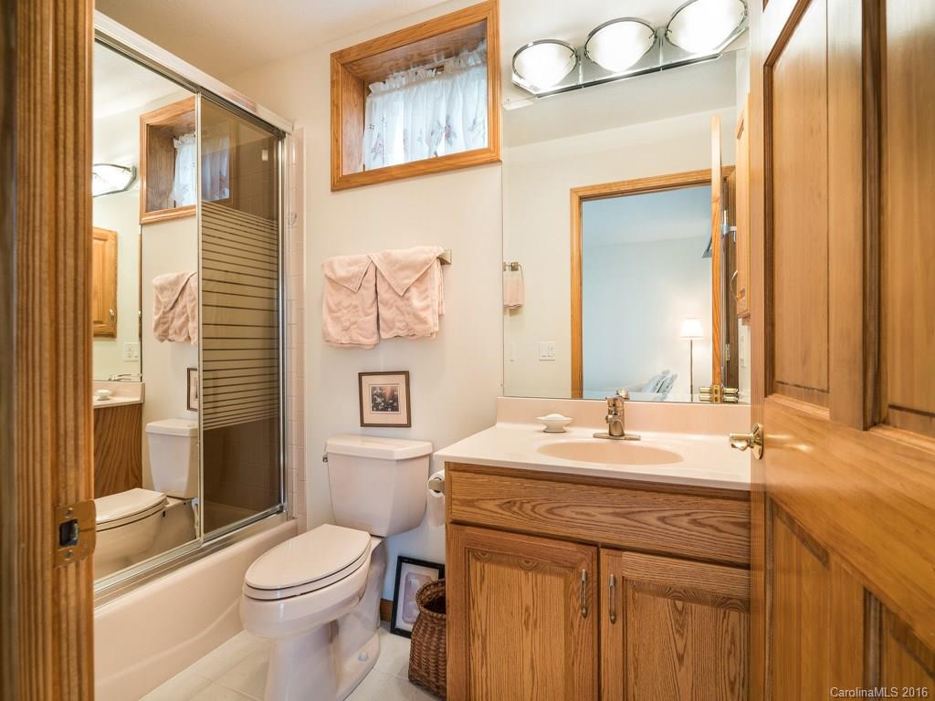 224 Divit Road Waynesville, NC 28785 - Photo 14 of 24 Gallery Image 14