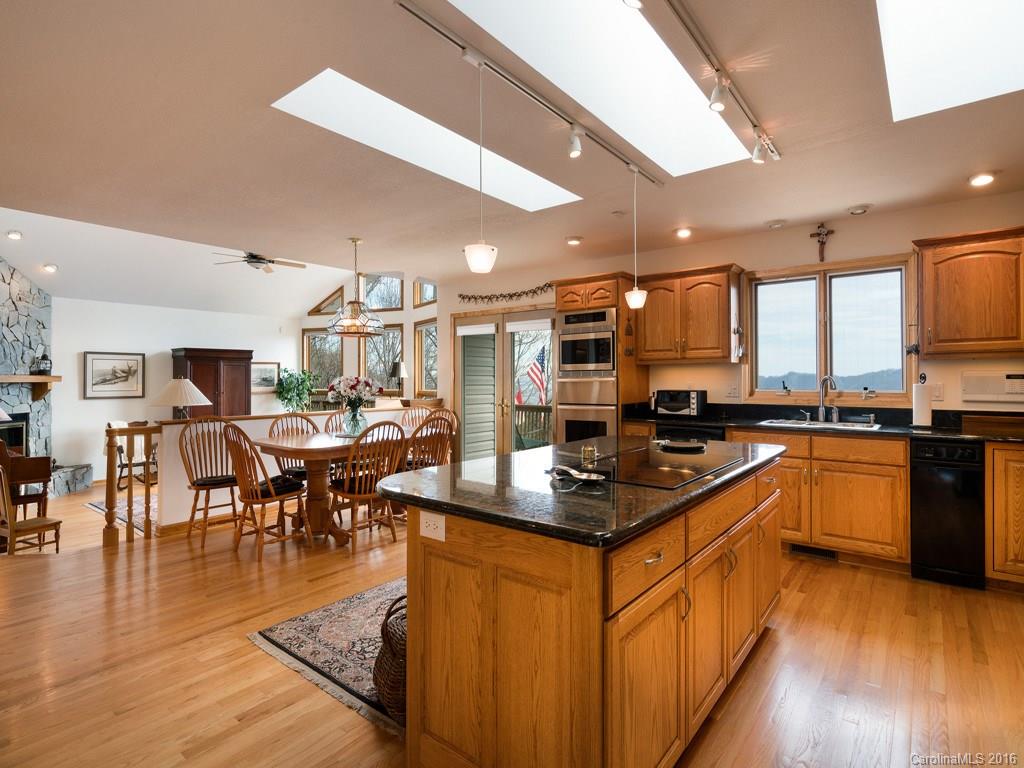 224 Divit Road Waynesville, NC 28785 - Photo 10 of 24 Gallery Image 10