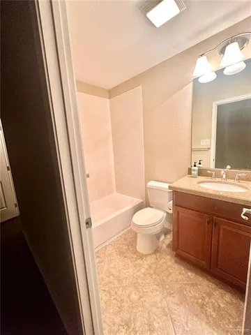 $3,000 | 3900 Santa Maria Street, Mission, TX 78572