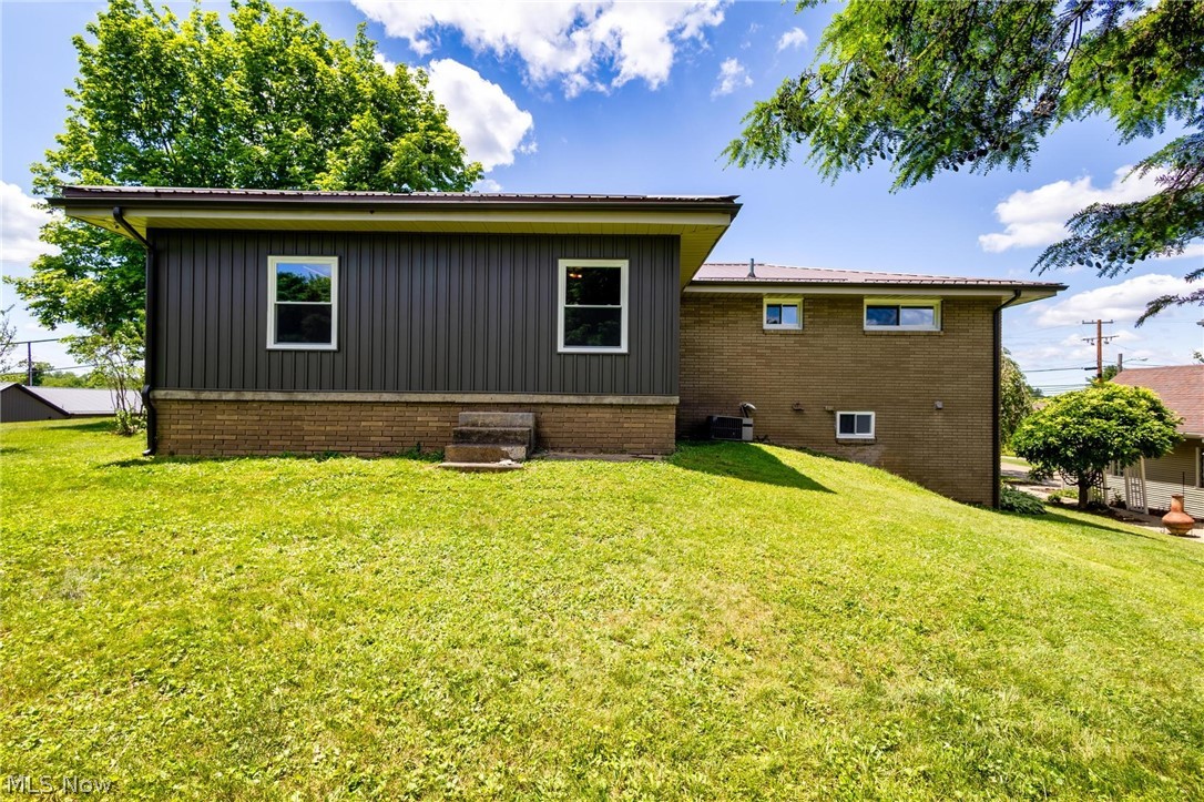100 Valley Road Mingo Junction, OH 43938 - Photo 4 of 41